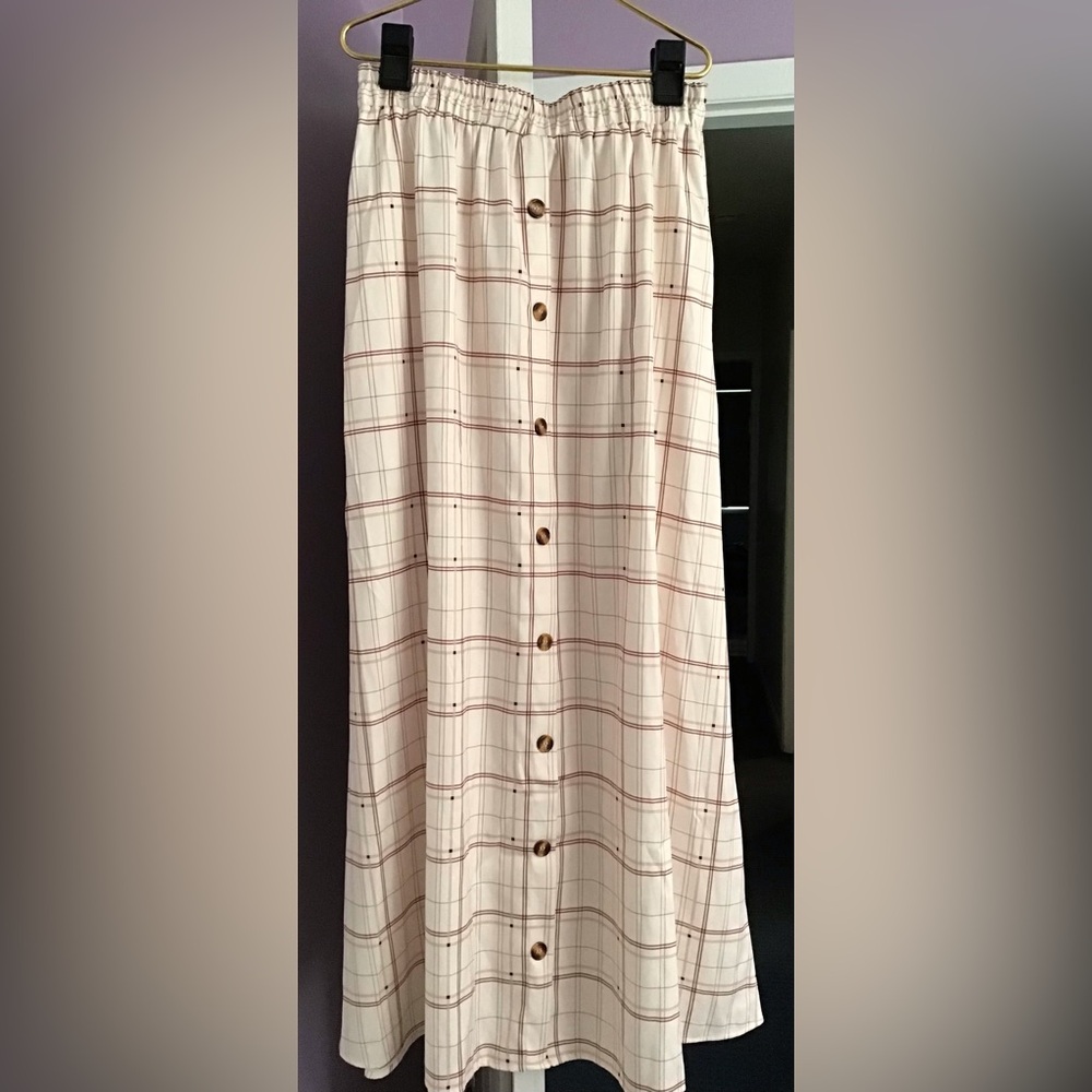 Ladies maxi skirt